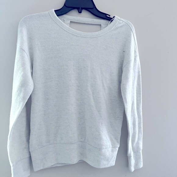 HIPPIE ROSE Juniors' Cutout Back Knit Top white Heather grey S, M, L - Picture 10 of 10